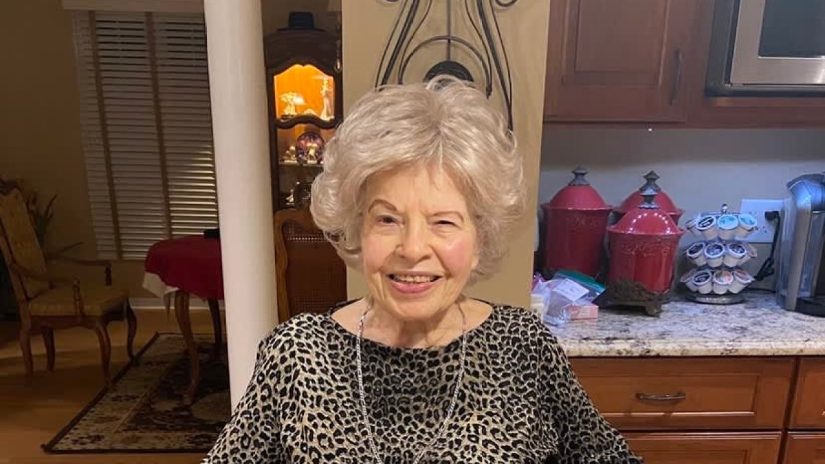 100-year-old worked from age 18 to 99: Why she thinks it helped her live a long life - Vimarsana News