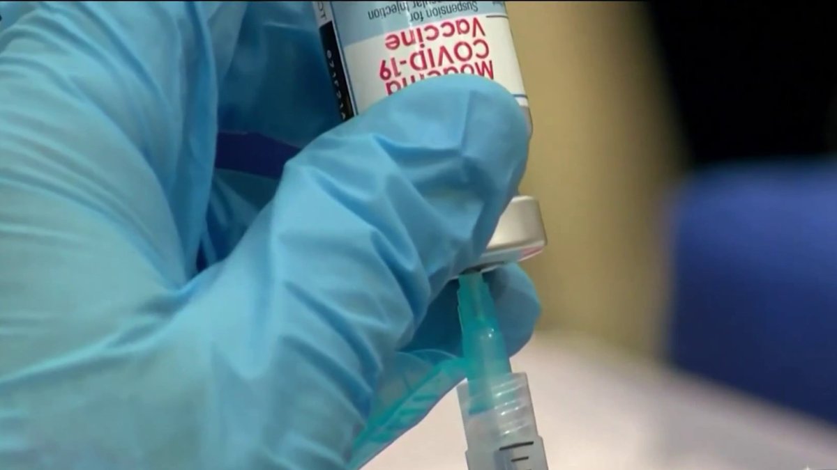 CDC advises everyone to get updated COVID booster vaccine – NBC10 ...
