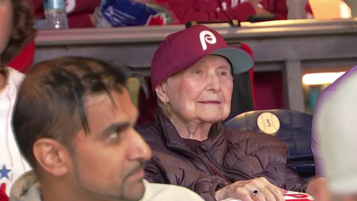 11-year-old celebrating birthday at Phillies' ballpark surprised with swag,  great seats - CBS Philadelphia