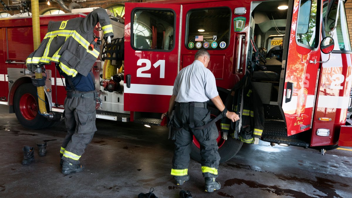 Toxic chemicals in firefighter gear could increase cancer risk – NBC10 Philadelphia - Vimarsana News