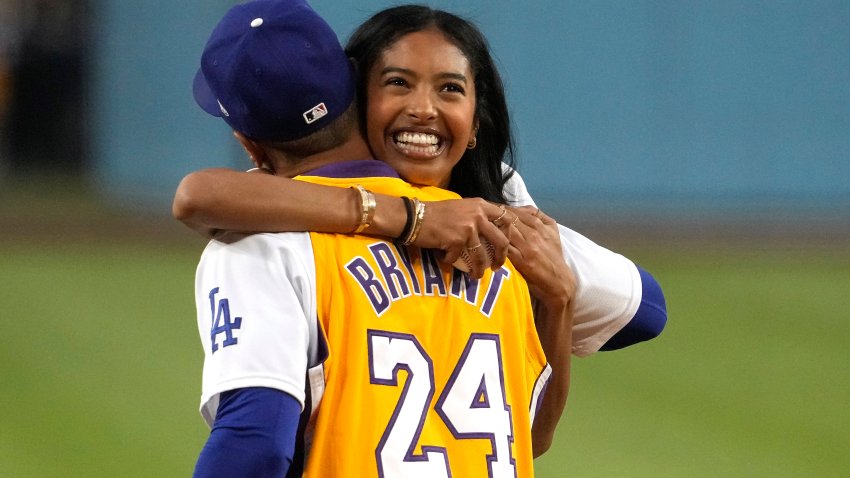 Vanessa Bryant And 3 Daughters To Receive Nearly $30M In Settlement Over Kobe  Bryant Helicopter Crash Photos