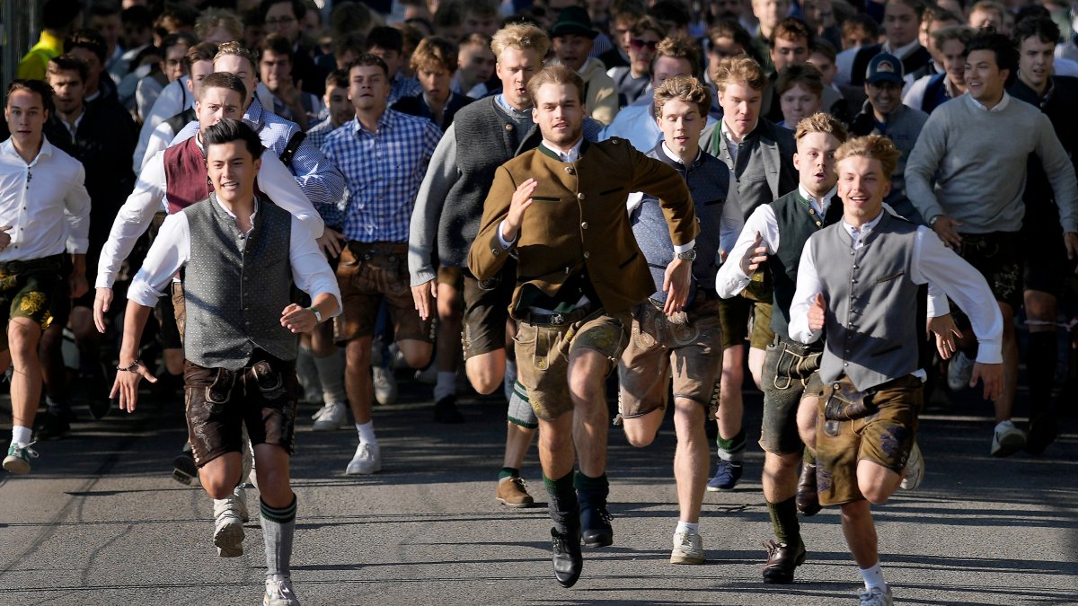 Oktoberfest officially opens in Munich – NBC10 Philadelphia - Vimarsana News