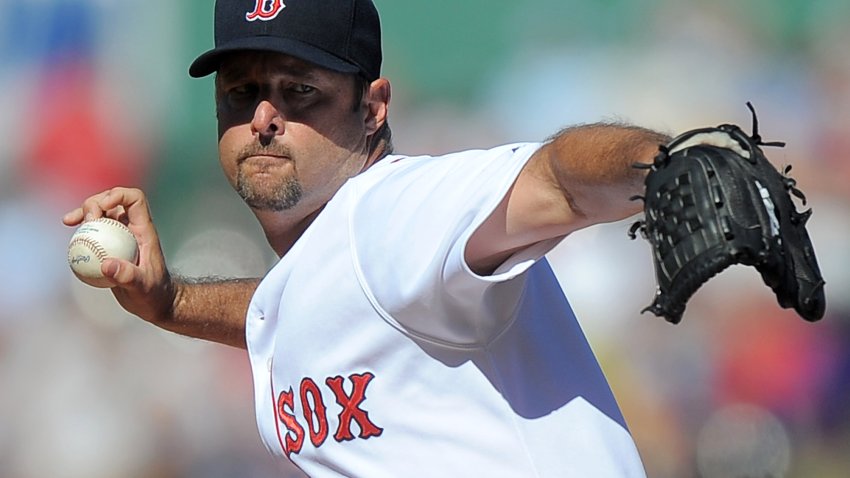 BOSTON – JUNE 19: Tim Wakefield #49 of the Boston Red Sox pitches against the Los Angeles Dodgers during the first inning on June 19, 2010 at Fenway Park in Boston, Massachusetts. (Photo by Michael Ivins/Boston Red Sox/Getty Images)