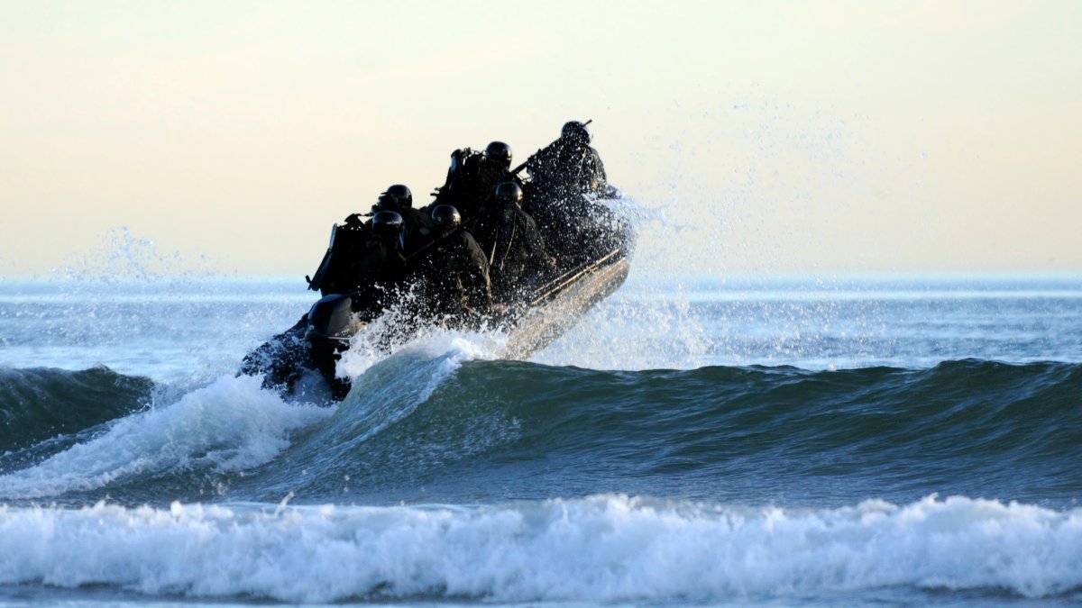 The Navy will start randomly testing SEALs for steroids – NBC10 Philadelphia - Vimarsana News