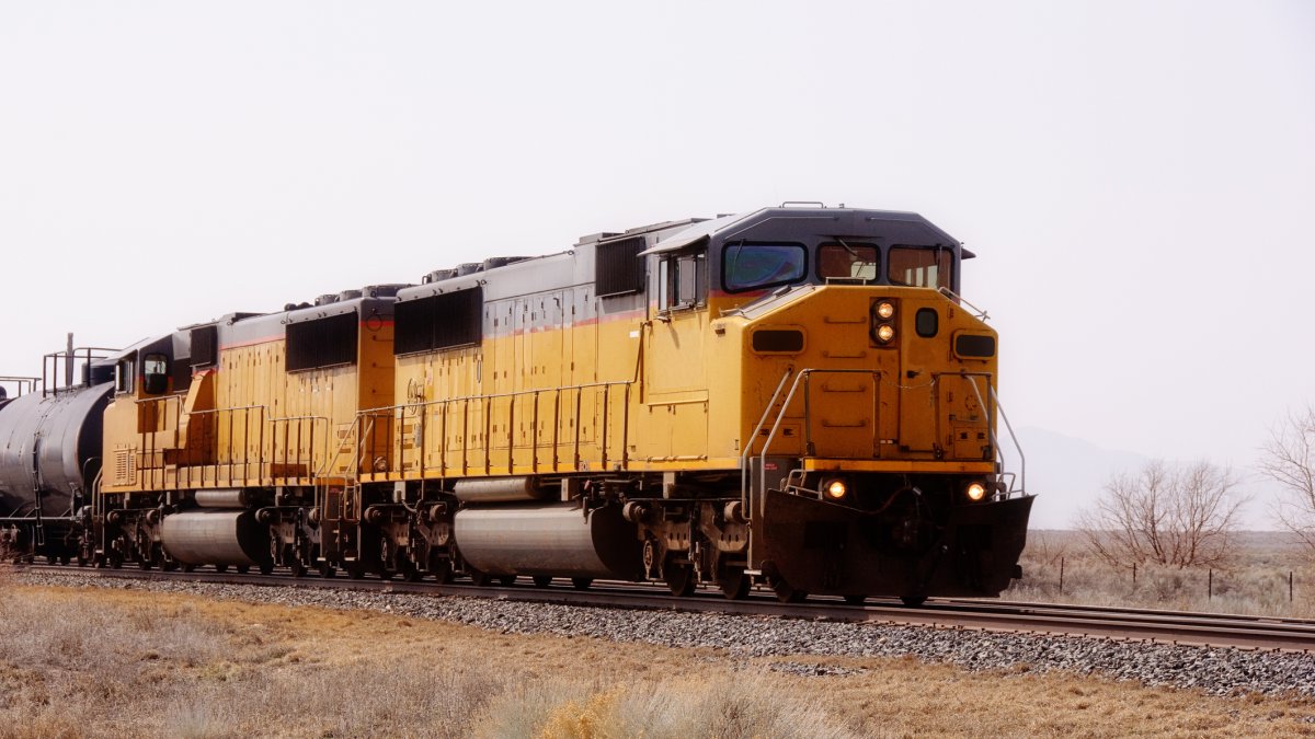 Explosion at Union Pacific's Bailey Yard in Nebraska forces evacuations due to toxic smoke – NBC10 Philadelphia - Vimarsana News