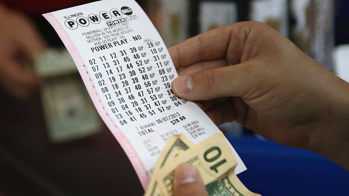 Powerball jackpot hits $1.2 billion. What's the best payout option? Experts weigh lump sum vs. annuity - Vimarsana News