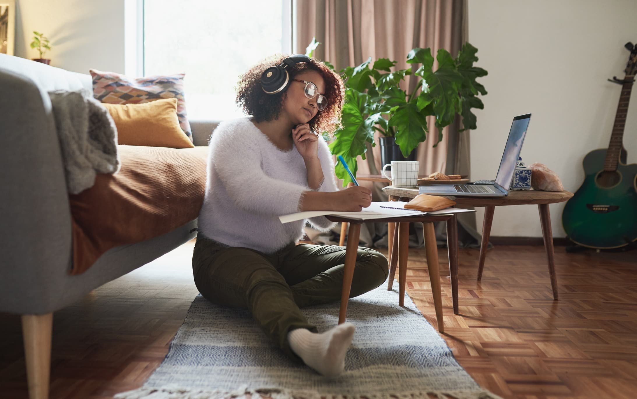 5 podcast episodes on the essentials of longevity, healthy aging—from the effects of exercise and alcohol to genetics - Vimarsana News