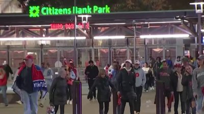 Phanatic Fires Up Phillies Fans as Rally for Red October Bus Stops in  Center City – NBC10 Philadelphia