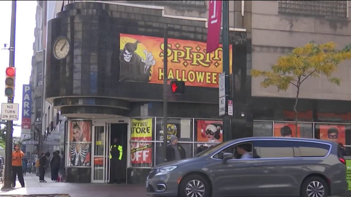 Halloween is less than 24 hours away and last-minute costume shoppers