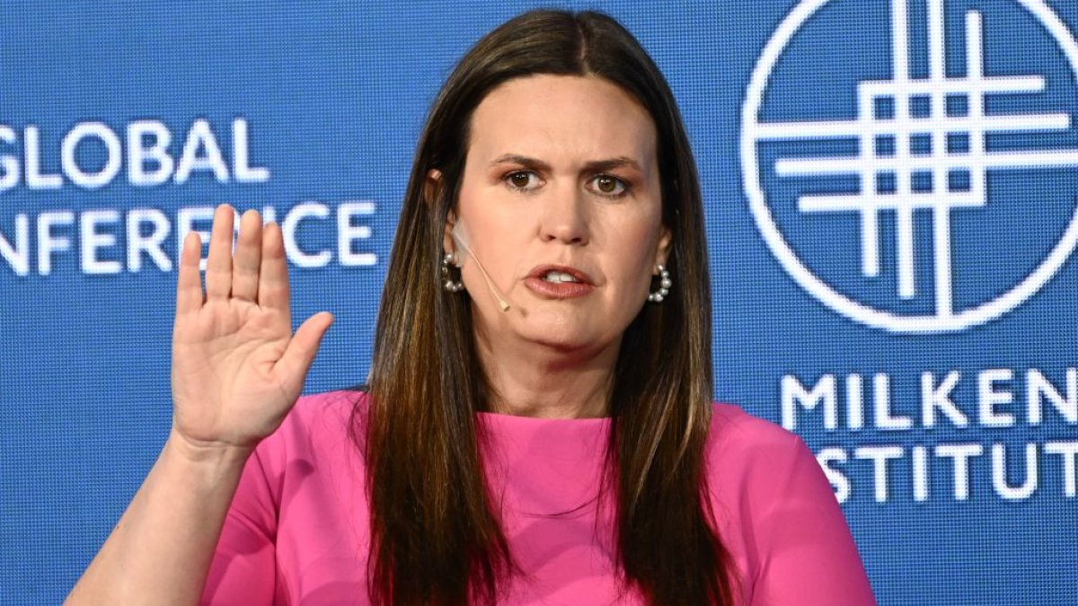 Arkansas Governor Sarah Huckabee Sanders faces audit over $19,000 lectern – NBC10 Philadelphia - Vimarsana News