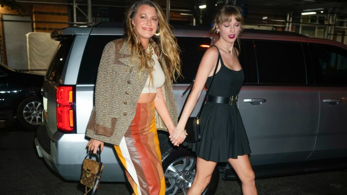 Taylor Swift spotted out with Brittany Mahomes, Sophie Turner and more
