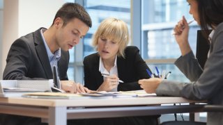 Here’s what investors should consider now that Series I bonds are paying 5.27%