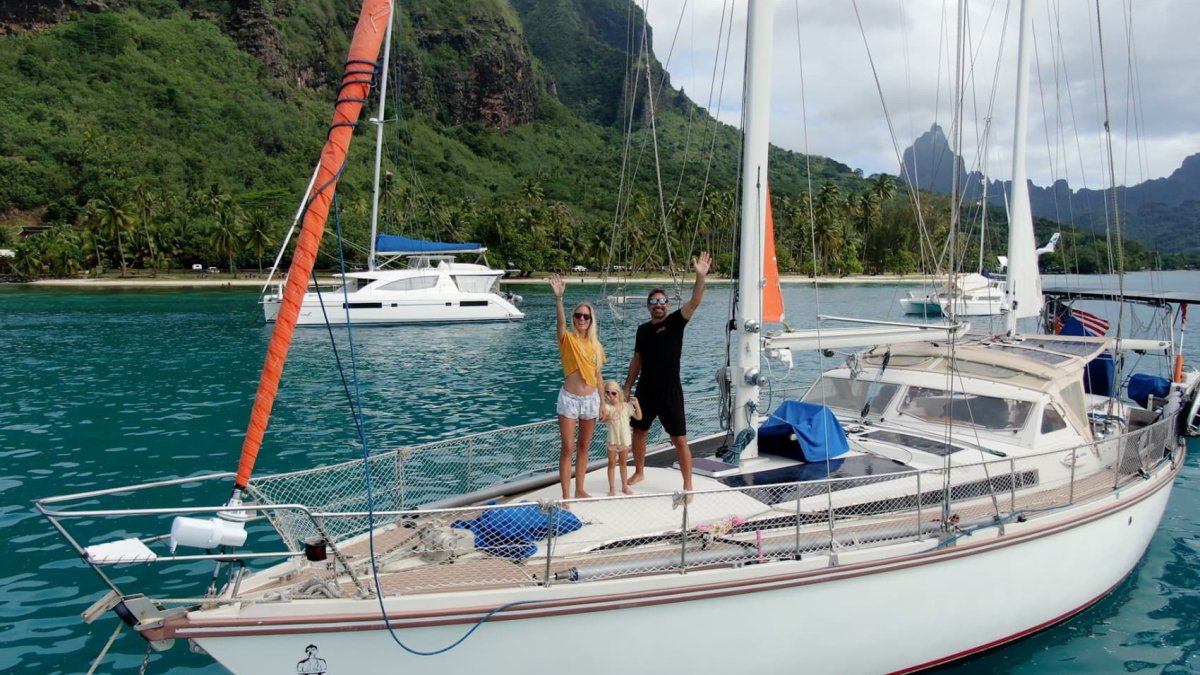 47-year-old pays $1,900/month to live on a $398,000 sailboat and travel the world: 'It's an absolute feeling of freedom' – NBC10 Philadelphia - Vimarsana News