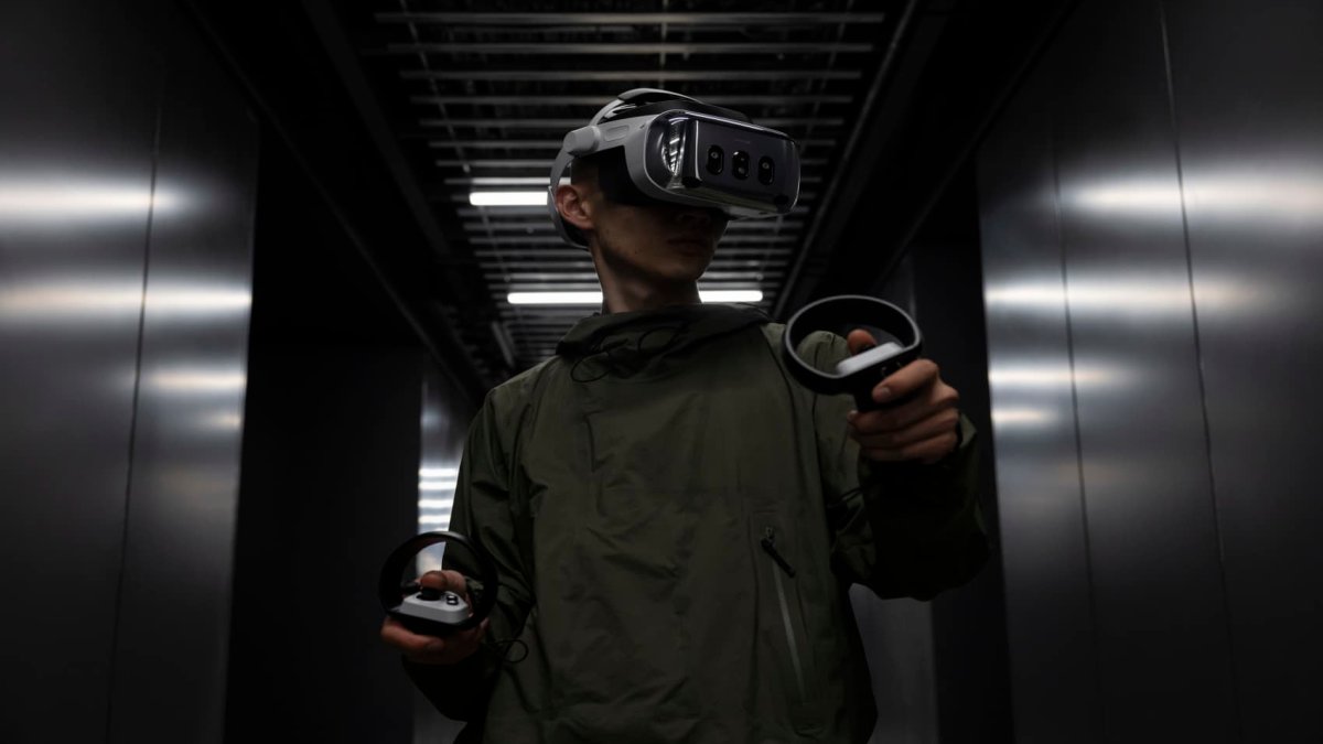 Finnish startup Varjo launches new $3,990 mixed-reality headset to take on Apple, Microsoft - Vimarsana News