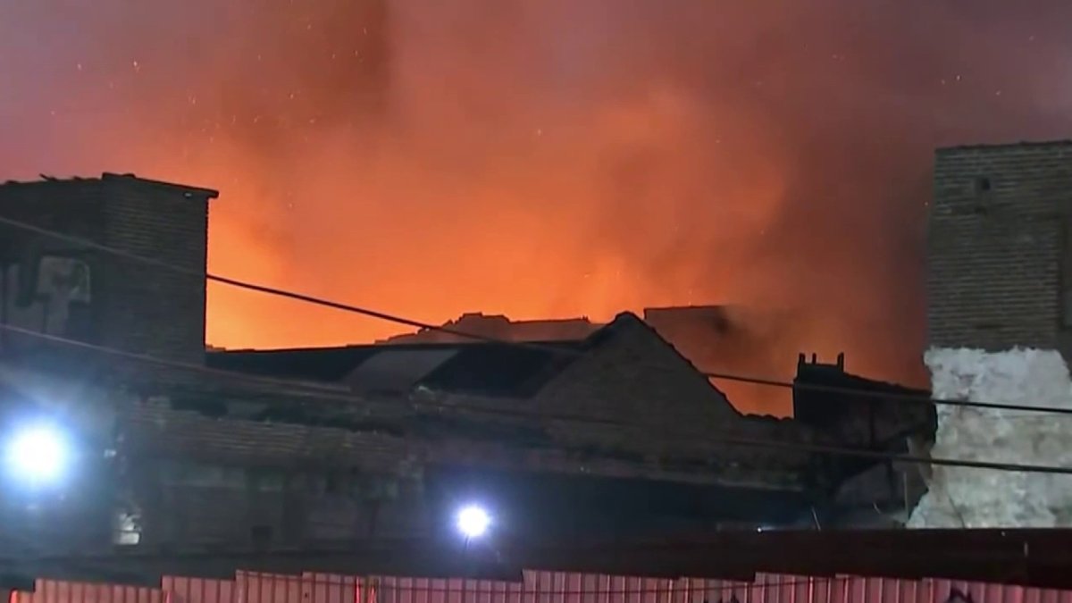 Fire burns through vacant Northeast Philadelphia warehouse NBC10