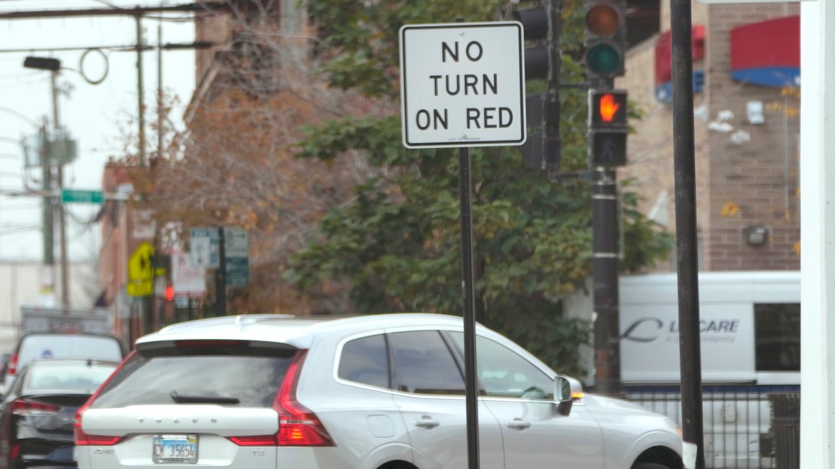 US cities push to ban right turns on red as pedestrian deaths rise – NBC10 Philadelphia - Vimarsana News
