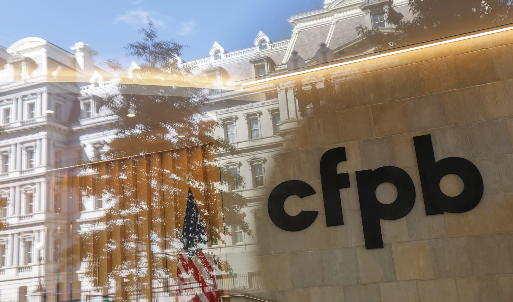 Billions are on the line for lenders as White House finalizes credit card late fee cap - Vimarsana News