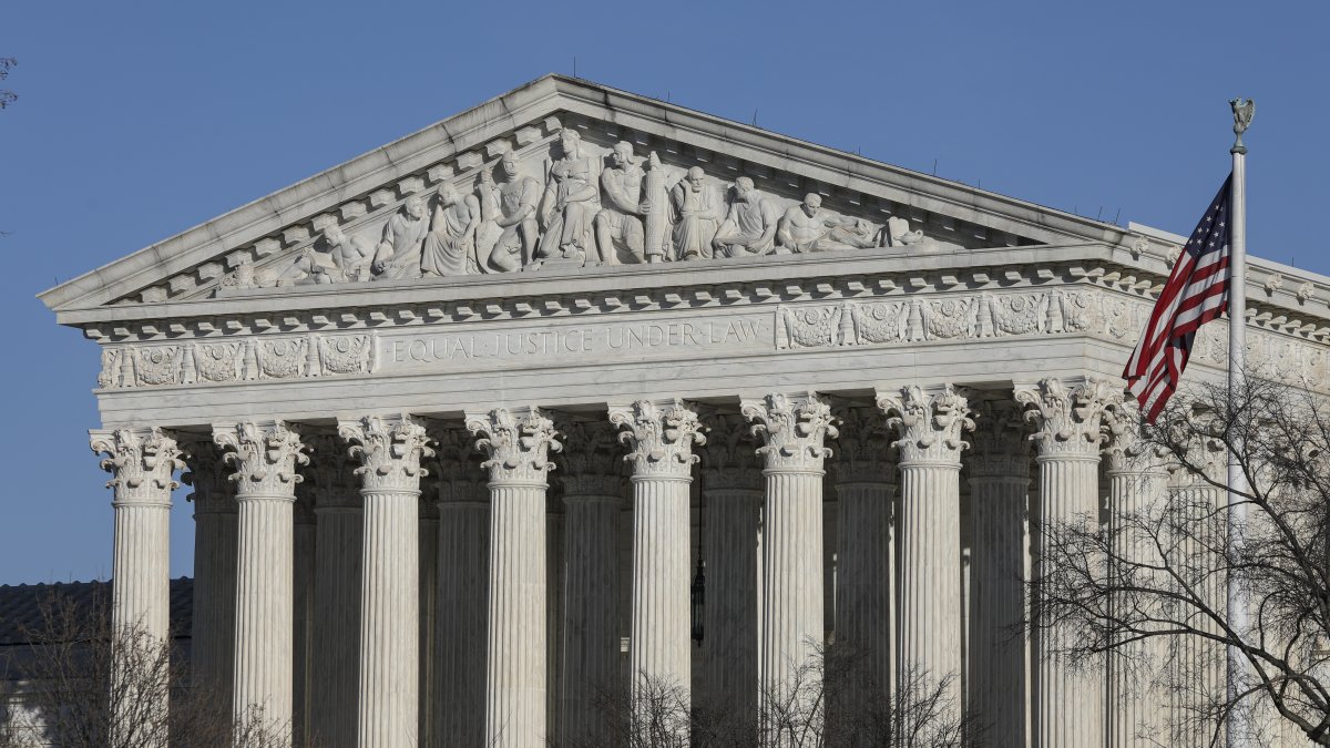 Supreme Court hears Trump's appeal of Colorado ballot – NBC10 Philadelphia - Vimarsana News