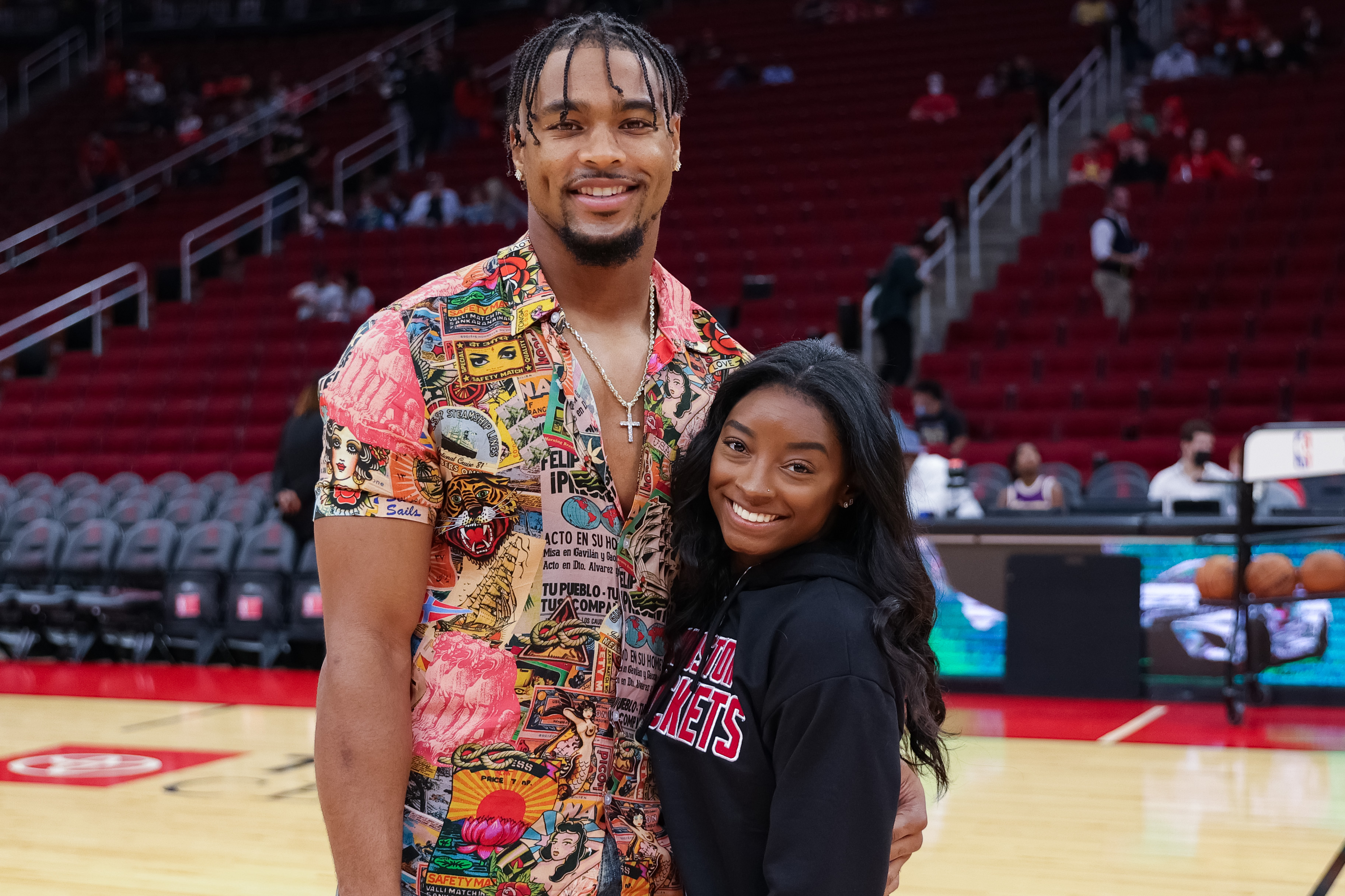 Simone Biles speaks out amid criticism over Jonathan Owens' comments – NBC10 Philadelphia - Vimarsana News