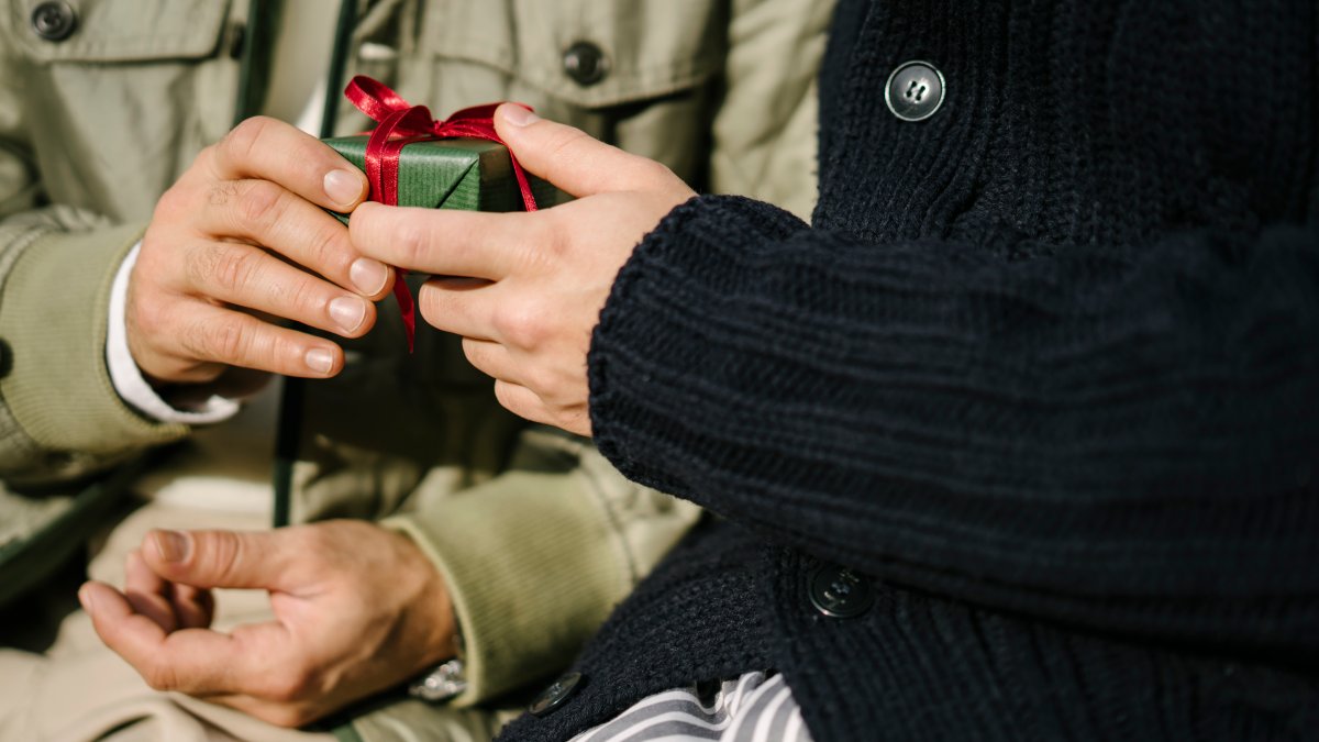 17 really last-minute gifts for him – NBC10 Philadelphia - Vimarsana News