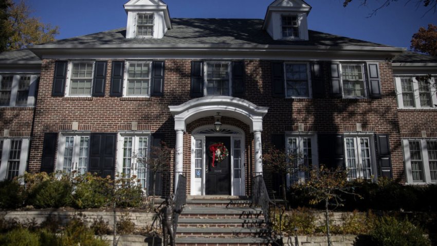 The original house used in the "Home Alone" movies is located in the North Shore suburb of Winnetka, Illinois.