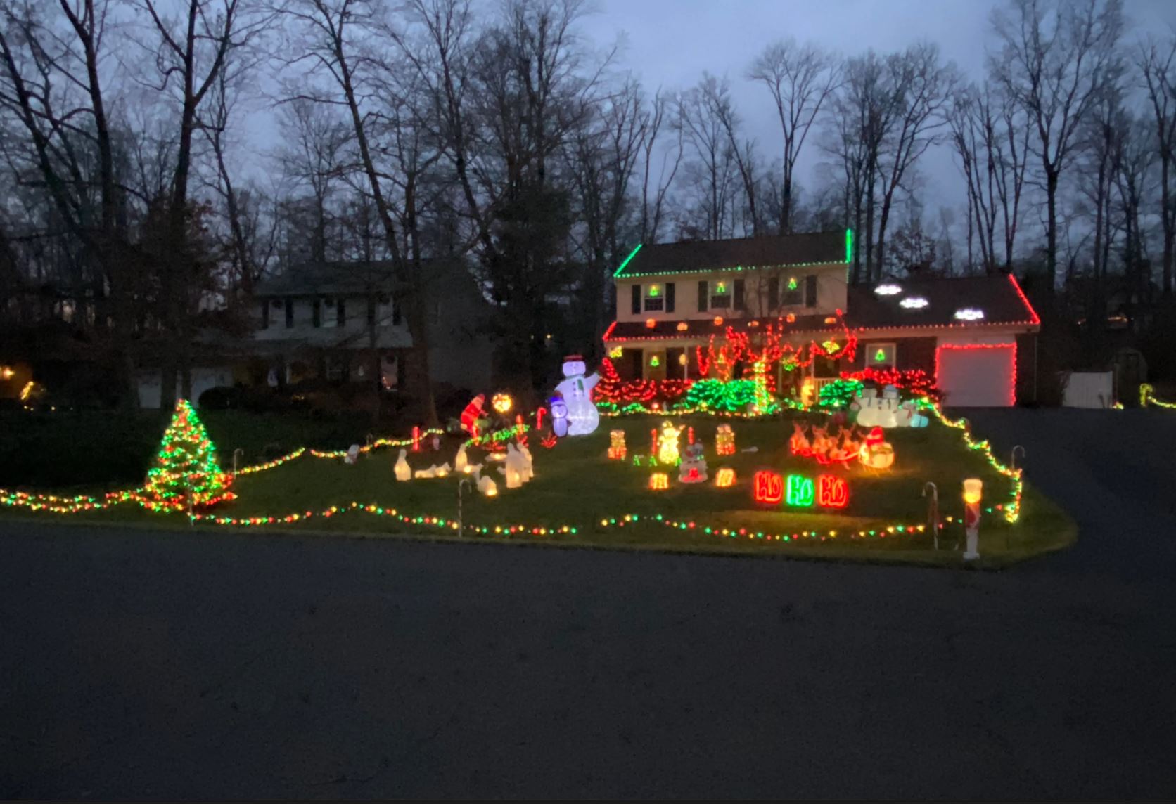 Holiday light displays across Philly, Pennsylvania suburbs, NJ and