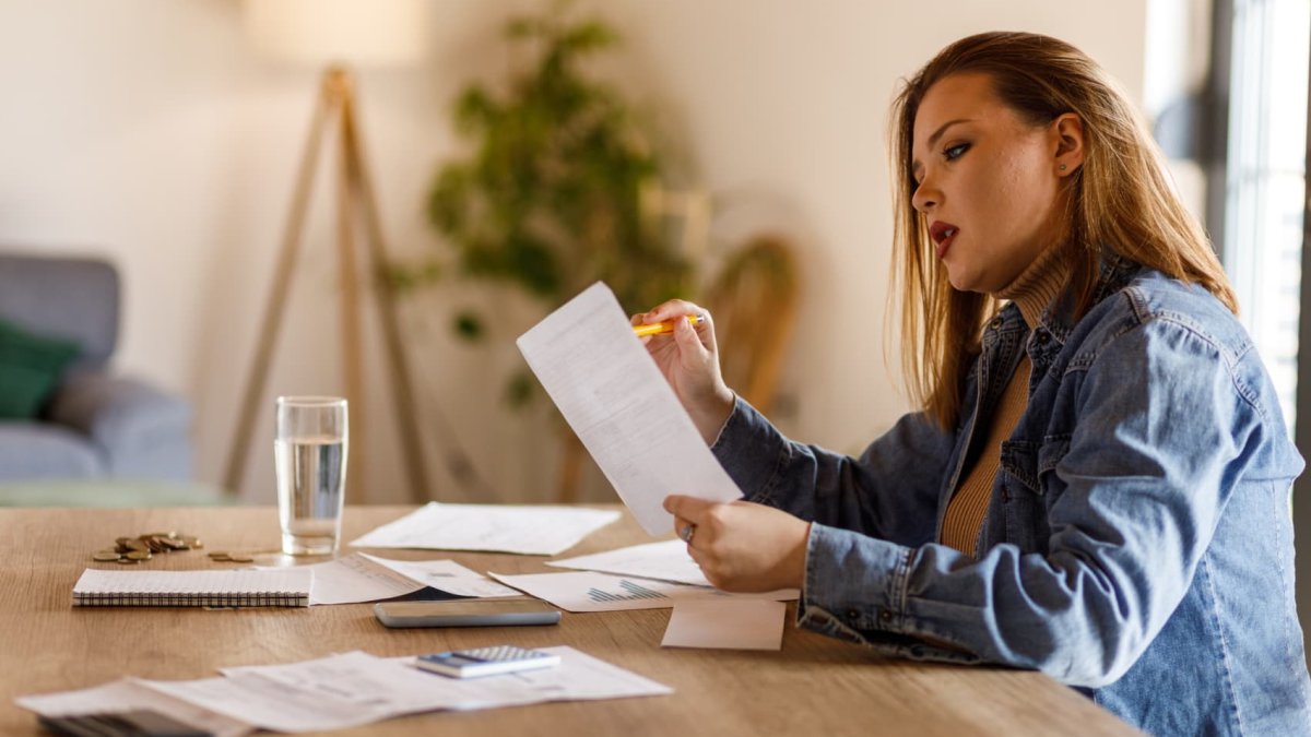 Workers are paying to get part of their paychecks early. It's 'payday lending on steroids,' one expert says – NBC10 Philadelphia - Vimarsana News