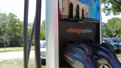 Researchers at University of Delaware help create more convenient ways for electric vehicles to charge