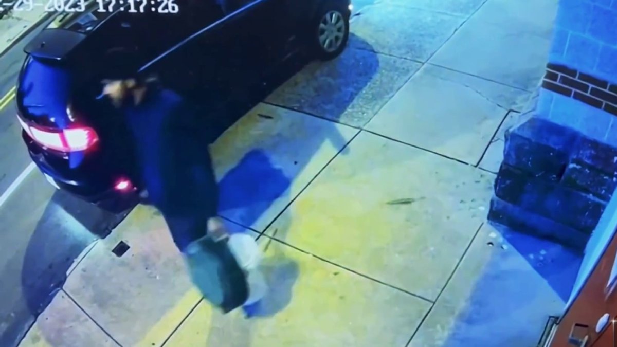 Surveillance video shows suspect allegedly stealing gas from a ...
