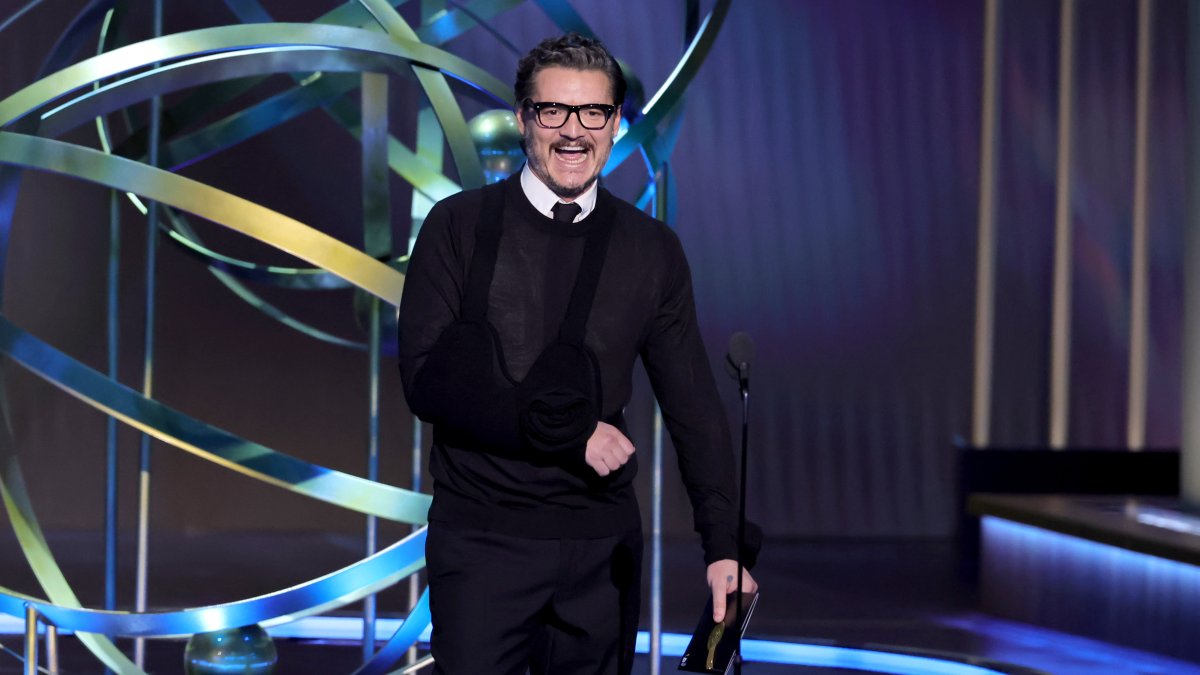 Here's what Pedro Pascal said at the Emmys that was bleeped out – NBC10 Philadelphia - Vimarsana News