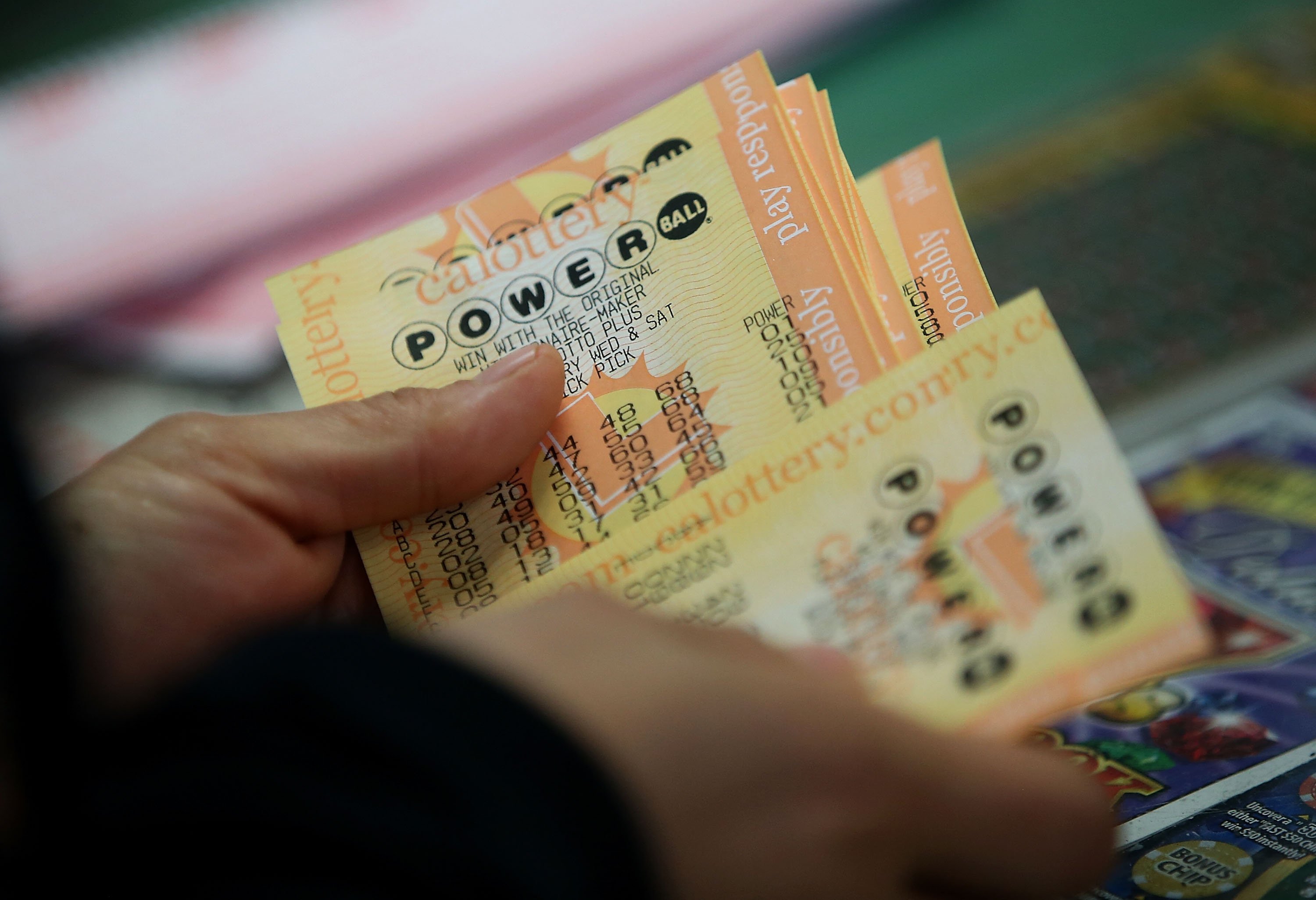 $1 billion Powerball jackpot up for grabs in Monday's drawing – NBC10 Philadelphia - Vimarsana News