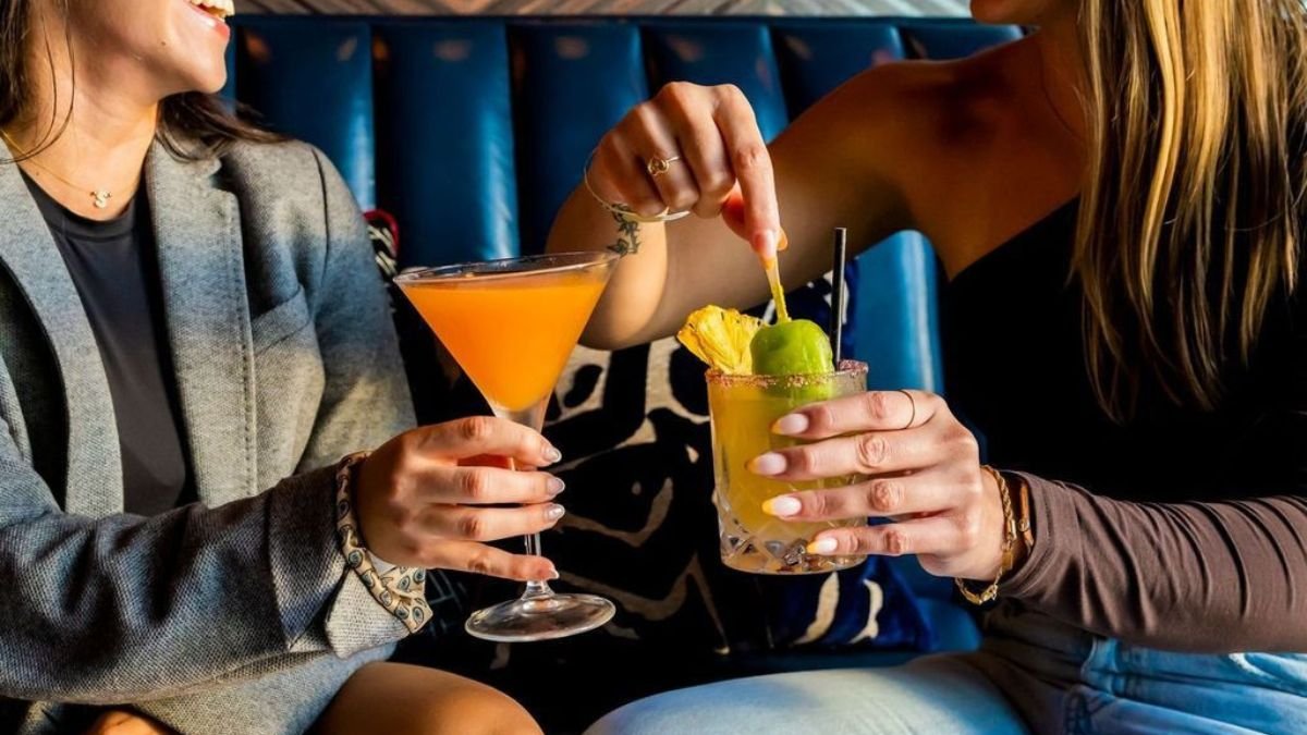 Puttshack Cocktail Puttshack, a tech-infused mini golf experience to open in Philly ...