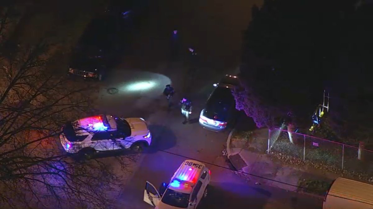 Teen hurt in a double shooting in Olney Thursday, police say NBC10