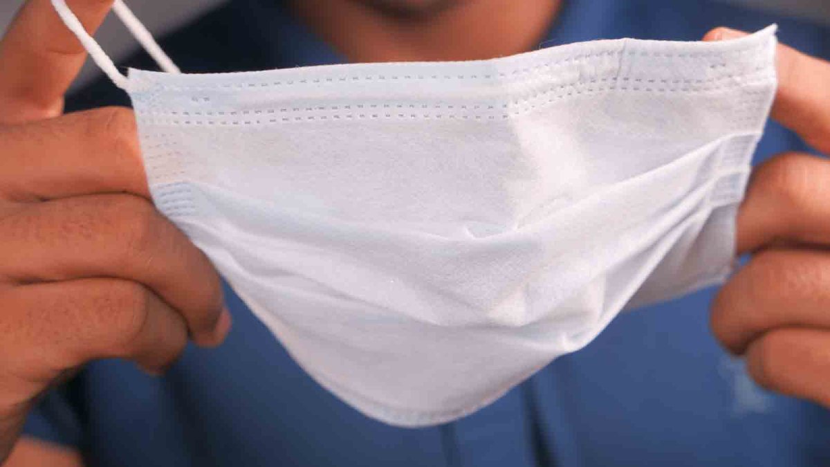 With COVID, flu and RSV surging, when and where should you wear a mask? – NBC10 Philadelphia - Vimarsana News