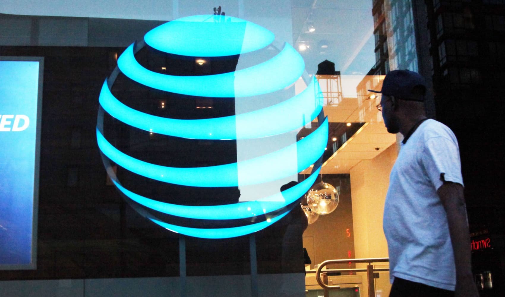 In a letter to employees, AT&T CEO apologizes for widespread outage, says some customers will receive credits - Vimarsana News