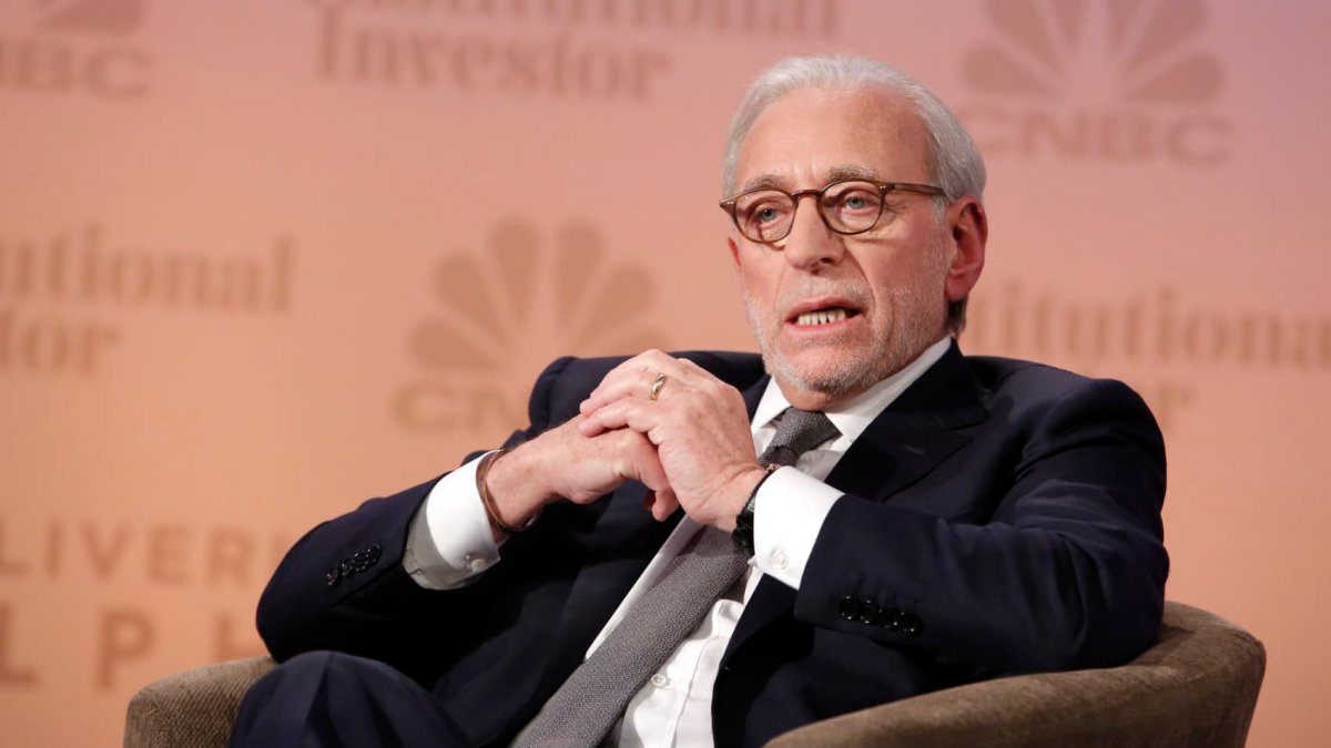 Wall Street loves Disney's kitchen-sink quarter, but Nelson Peltz says he isn't backing down - Vimarsana News