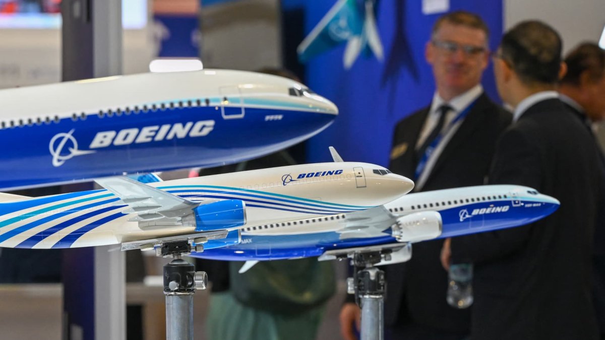 Boeing touts 737 Max as 'the safest airplane,' says China's C919 is similar to what's on the market – NBC10 Philadelphia - Vimarsana News
