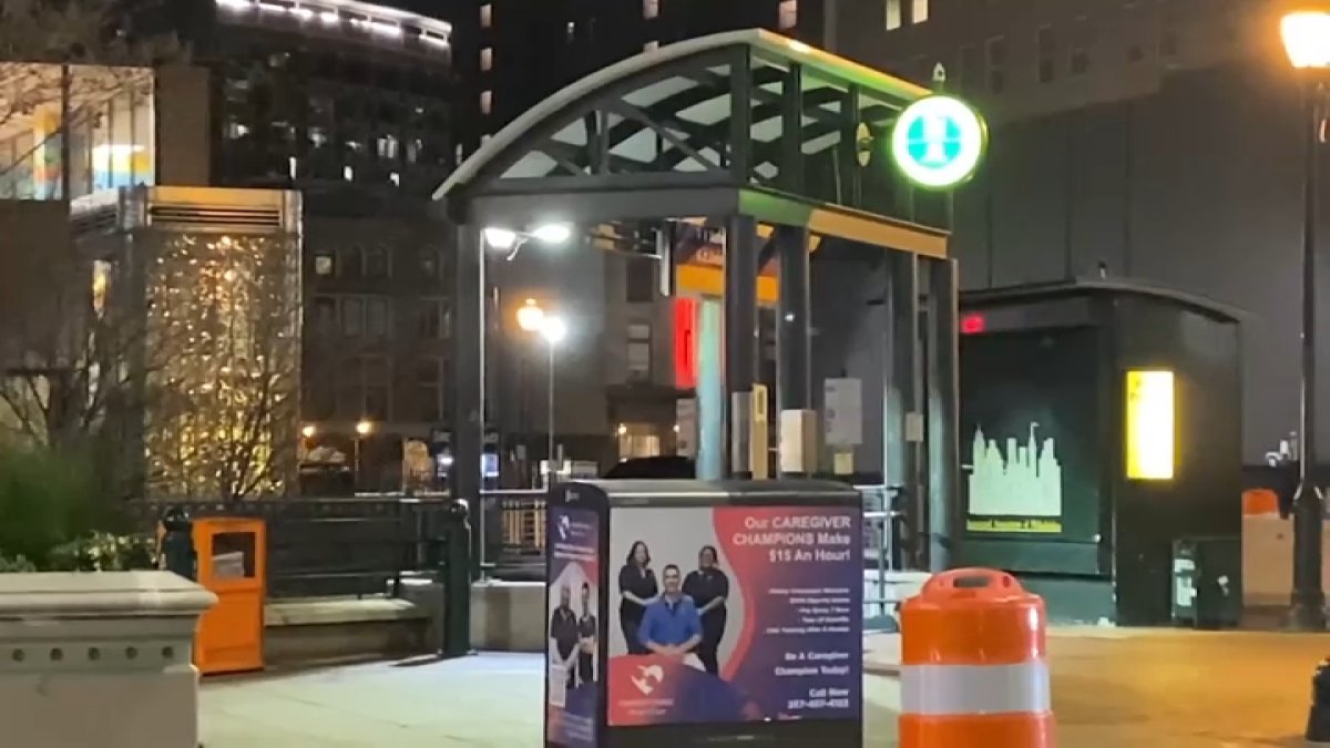 Man injured in hatchet attack at Center City SEPTA station, police say ...