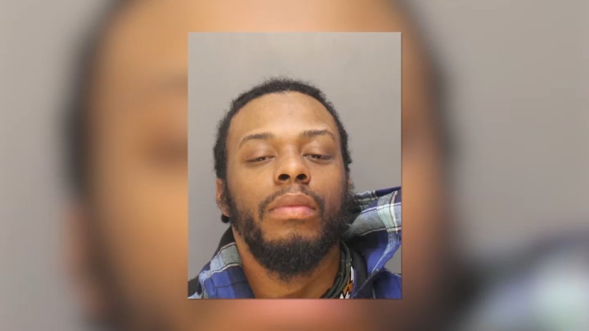 US Marshals join search for escaped prisoner after West Philly sighting