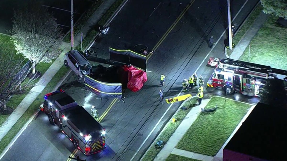 Crash leaves 2 cars badly damaged in southern New Jersey Friday night ...