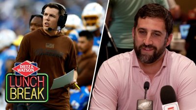 Sirianni on new Eagles OC Kellen Moore ‘directing the ship' on offense