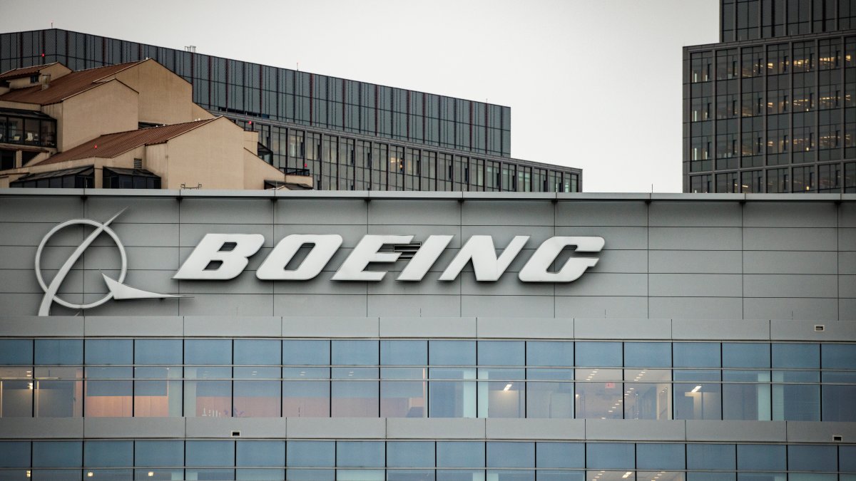 Boeing CEO to step down at end of 2024 – NBC10 Philadelphia