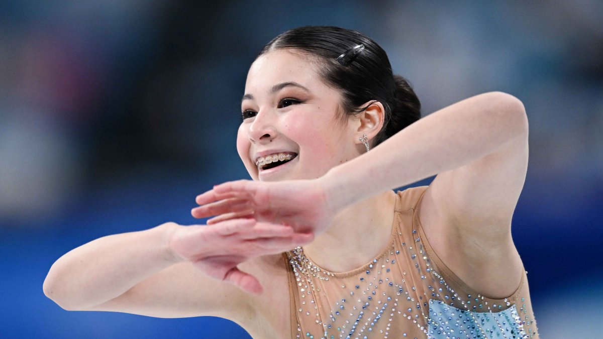 US figure skater Alysa Liu returning from retirement NBC10 Philadelphia