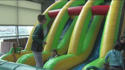 Eagles hold ‘Huddle Up for Autism' event at Lincoln Financial Field