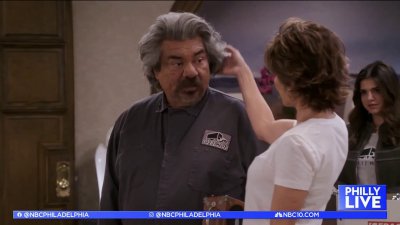 Its all about hair on the new episode of ‘Lopez vs. Lopez'