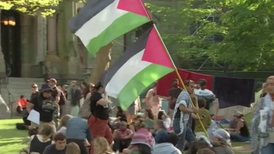 Pro-Palestinian protesters remain on UPenn's campus despite warnings to disband