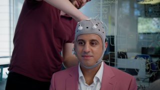 CNBC senior technology correspondent Arjun Kharpal tries on Neuroelectrics’ neurostimulating electrical headcap.