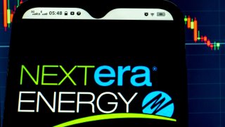 Hot utility stock NextEra falls nearly 5% after announcing plan to sell $2 billion in equity units