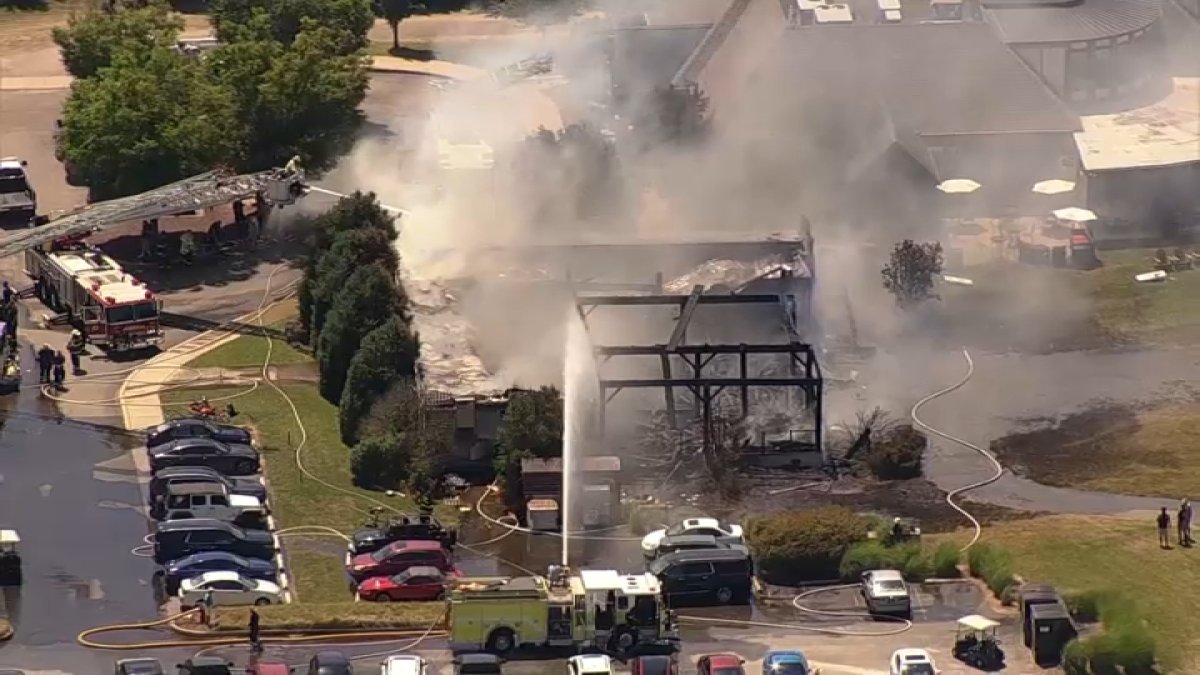 Building burns at Delaware golf course