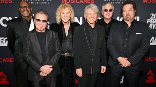 Everett Bradley, Tico Torres, David Bryan, Jon Bon Jovi, Hugh McDonald and John Shanks of Bon Jovi